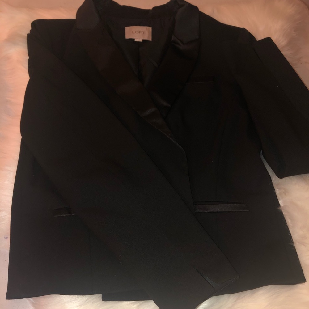Woman’s Blazer size 10